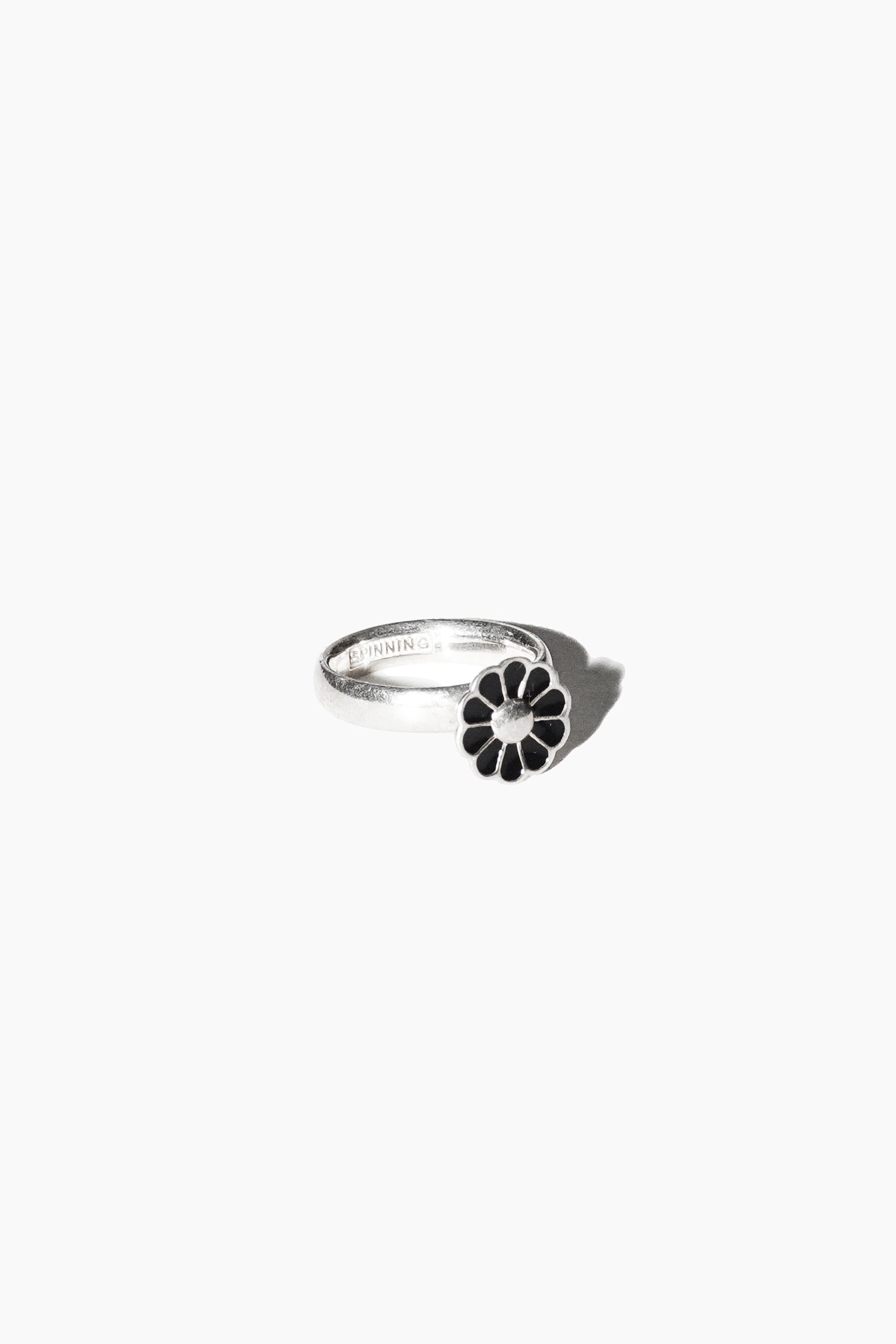 DAISY ENAMEL RING (STERLING SILVER)