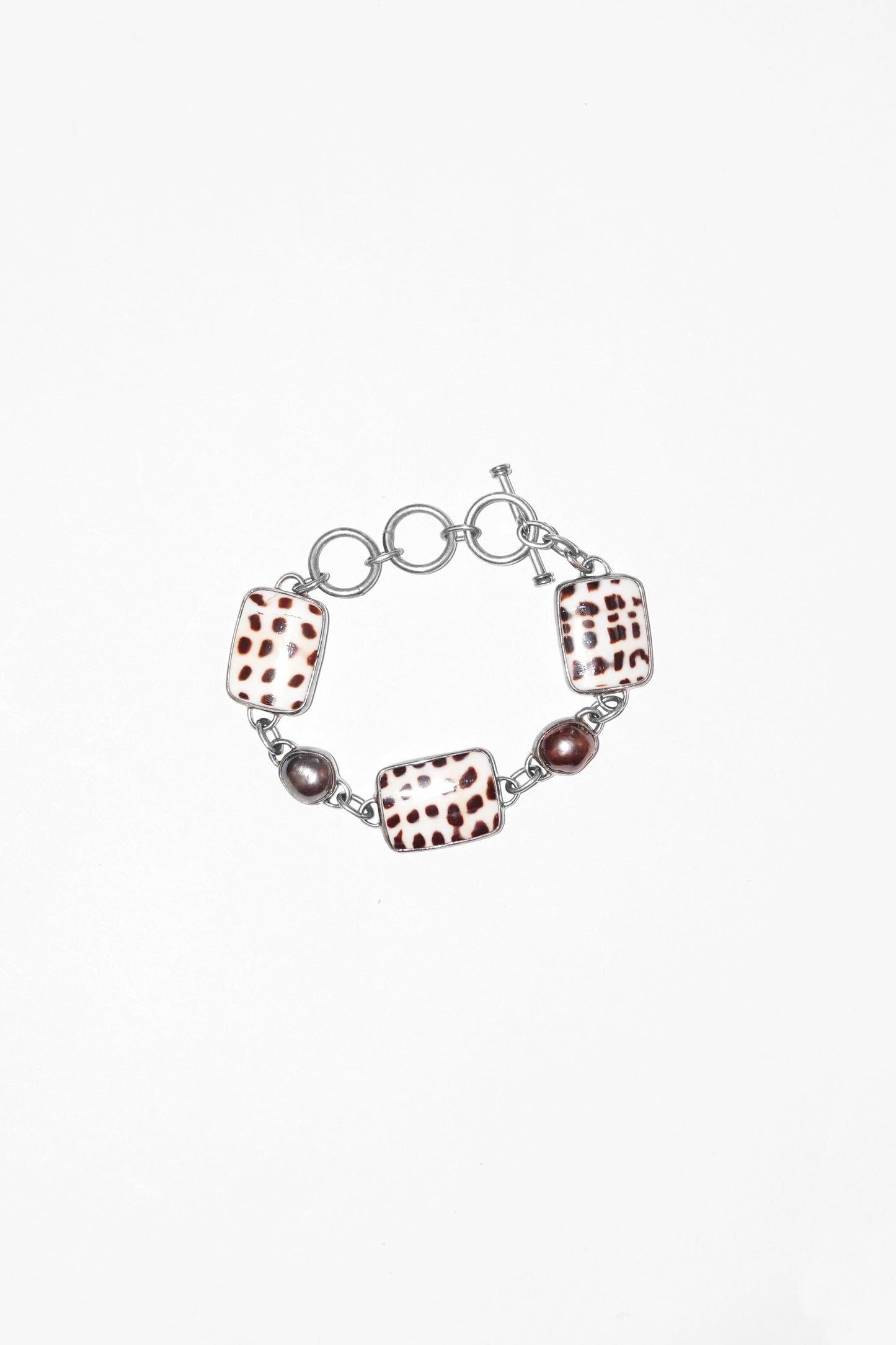 COWRIE SHELL BRACELET (STERLING SILVER)