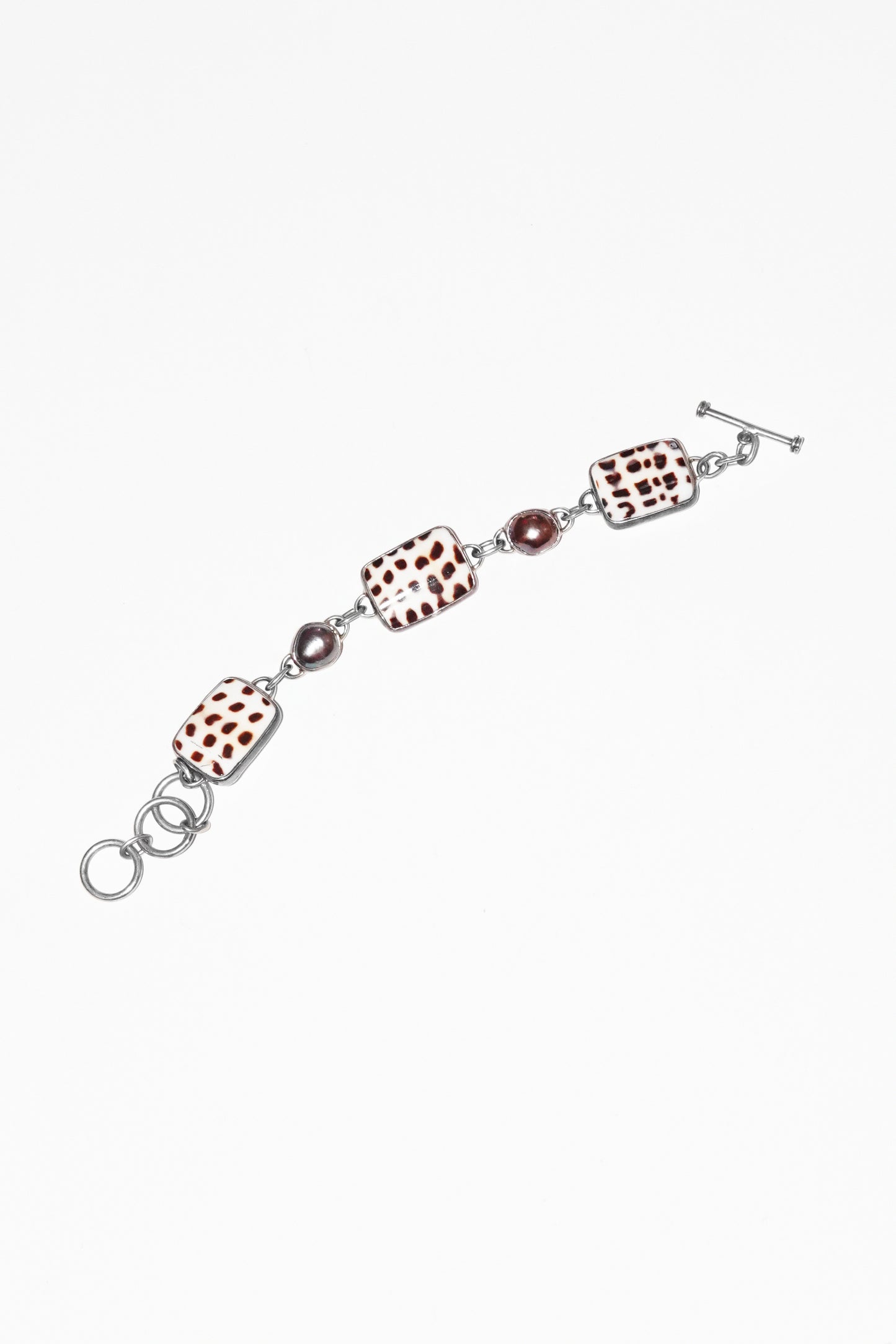 COWRIE SHELL BRACELET (STERLING SILVER)