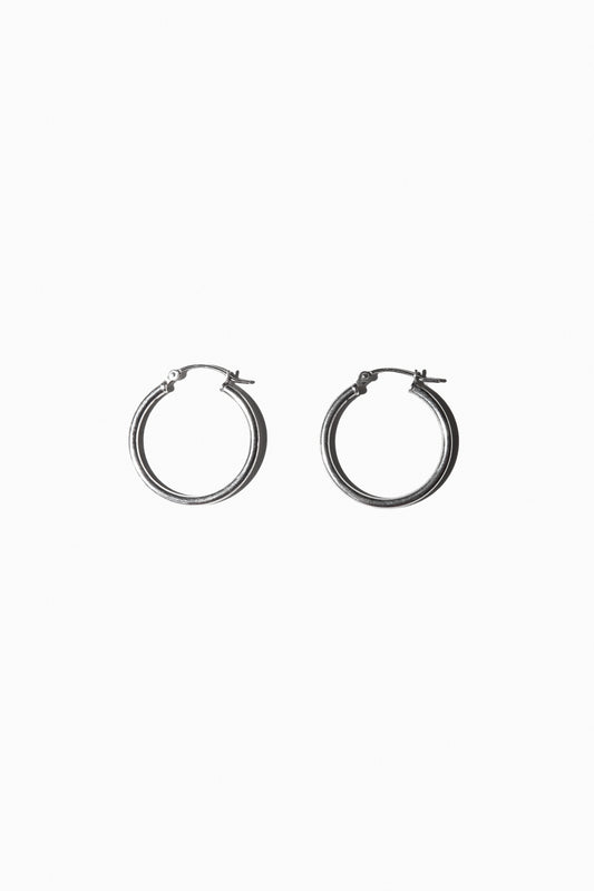 THIN HOOPS STERLING SILVER