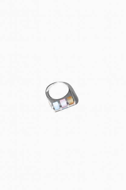HILL MOTHER OF PEARL RING (STERLING SILVER)