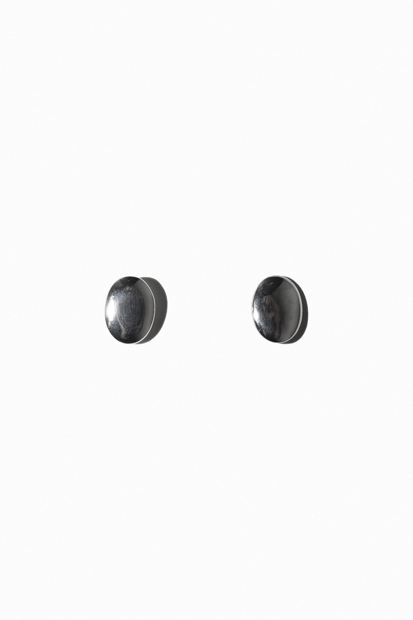 PETITE OVAL STUDS (STERLING SILVER)